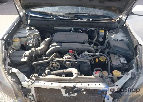 2010 Subaru Legacy 2.5I Limited из США, поврежденный, VIN 4S3BMBL69A3245386